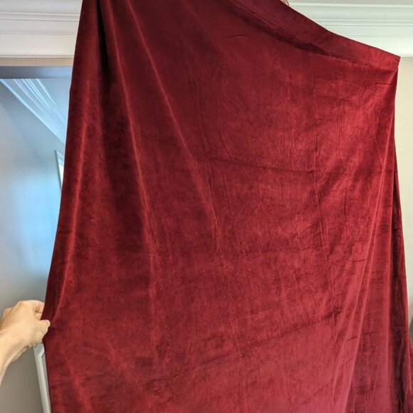 1 Brand New Pottery Barn Extra Wide Rich Burgundy Velvet Rideau Drapes - Picture 2 of 6